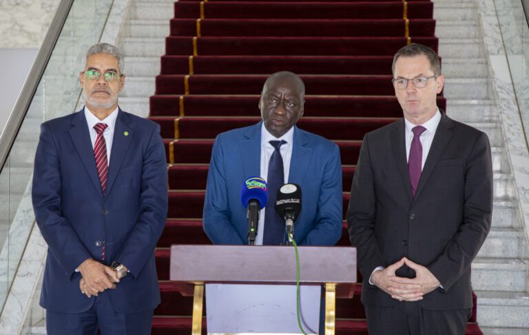 Le Président de la République reçoit une délégation du Groupe de la Banque mondiale