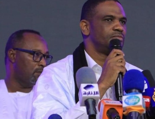 Justice à huis clos : un député dénonce l’exclusion des avocats des droits fondamentaux