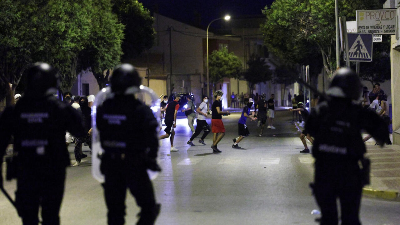 Émeutes racistes en Espagne : du fait divers à la récupération par l'extrême droite