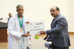 Le Chef de l’État supervise la cérémonie de remise du prix du Président de la République pour les sciences 2019 