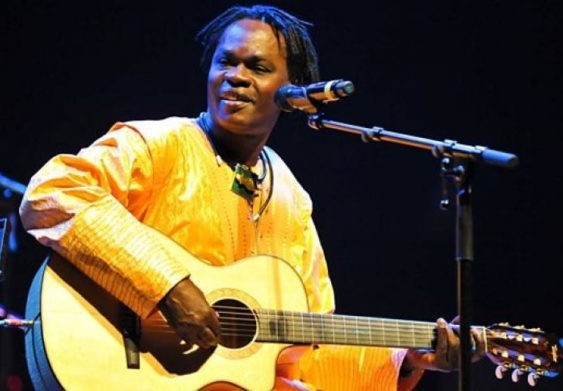 Nouakchott : Baba Maal au chevet des orphelins mauritaniens