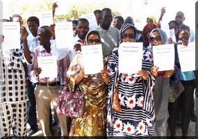 Débrayage à Callme Mauritanie : Les Télé-conseillers laissent tomber leurs casques ...