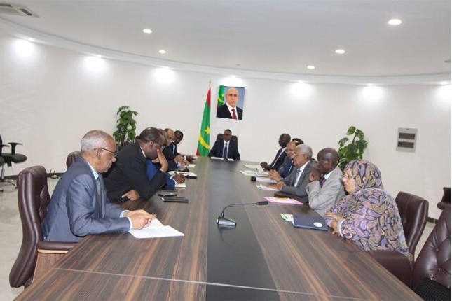  Le Premier Ministre préside une réunion du comité ministériel chargé de préparer le festival de Djewol 