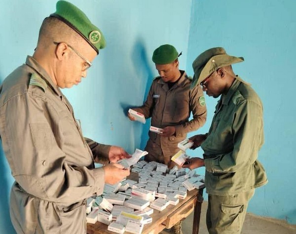 La douane déjoue une tentative de contrebande de médicaments à Gouraye