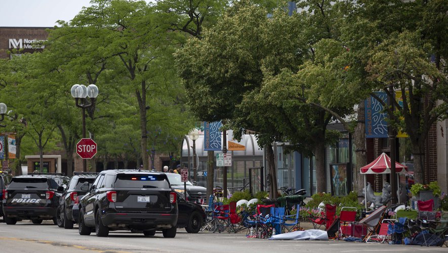 Fusillade dans un défilé de la fête nationale aux Etats-Unis : au moins 6 morts et 24 blessés