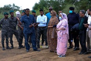 Les ministres de l'Environnement et de l'Habitat visitent le parc d'Aouleigat