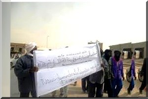 Les dockers de Nouadhibou exigent le payement de 80 millions d'ouguiyas d'arriérés