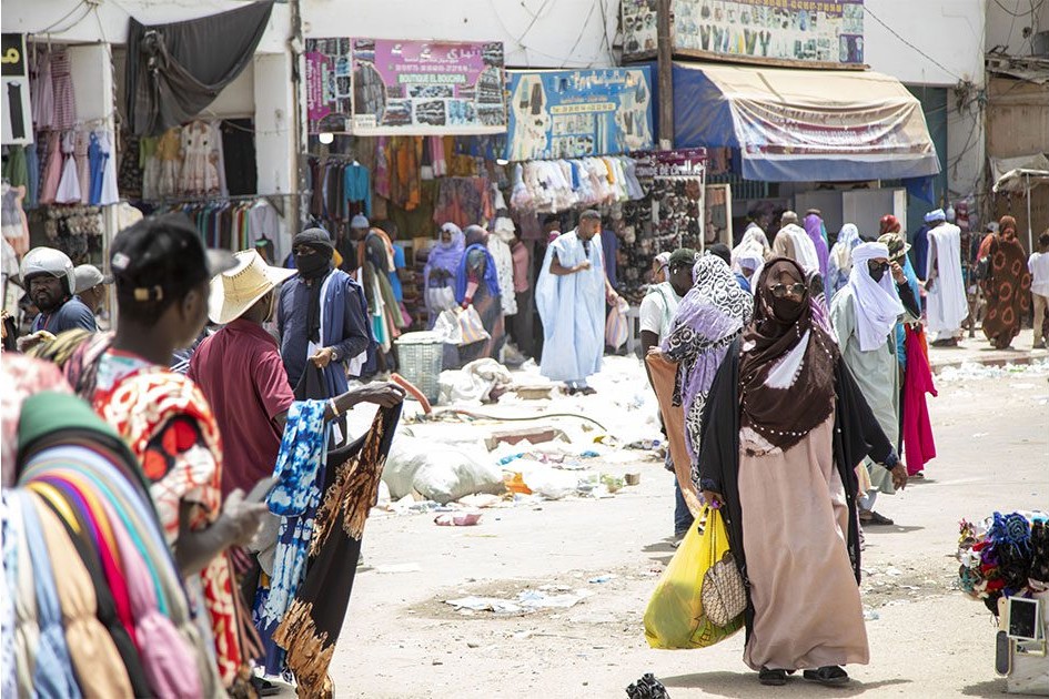 Le commerce des voiles en Mauritanie : les femmes en première ligne
