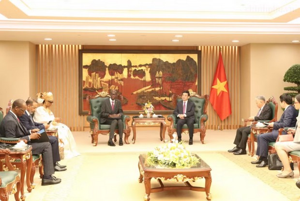 Le vice-PM Phan Van Giang reçoit un ministre mauritanien 
