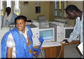Zouerate: Du matériel informatique pour la maison de la société civile. [Reportage Photos]  